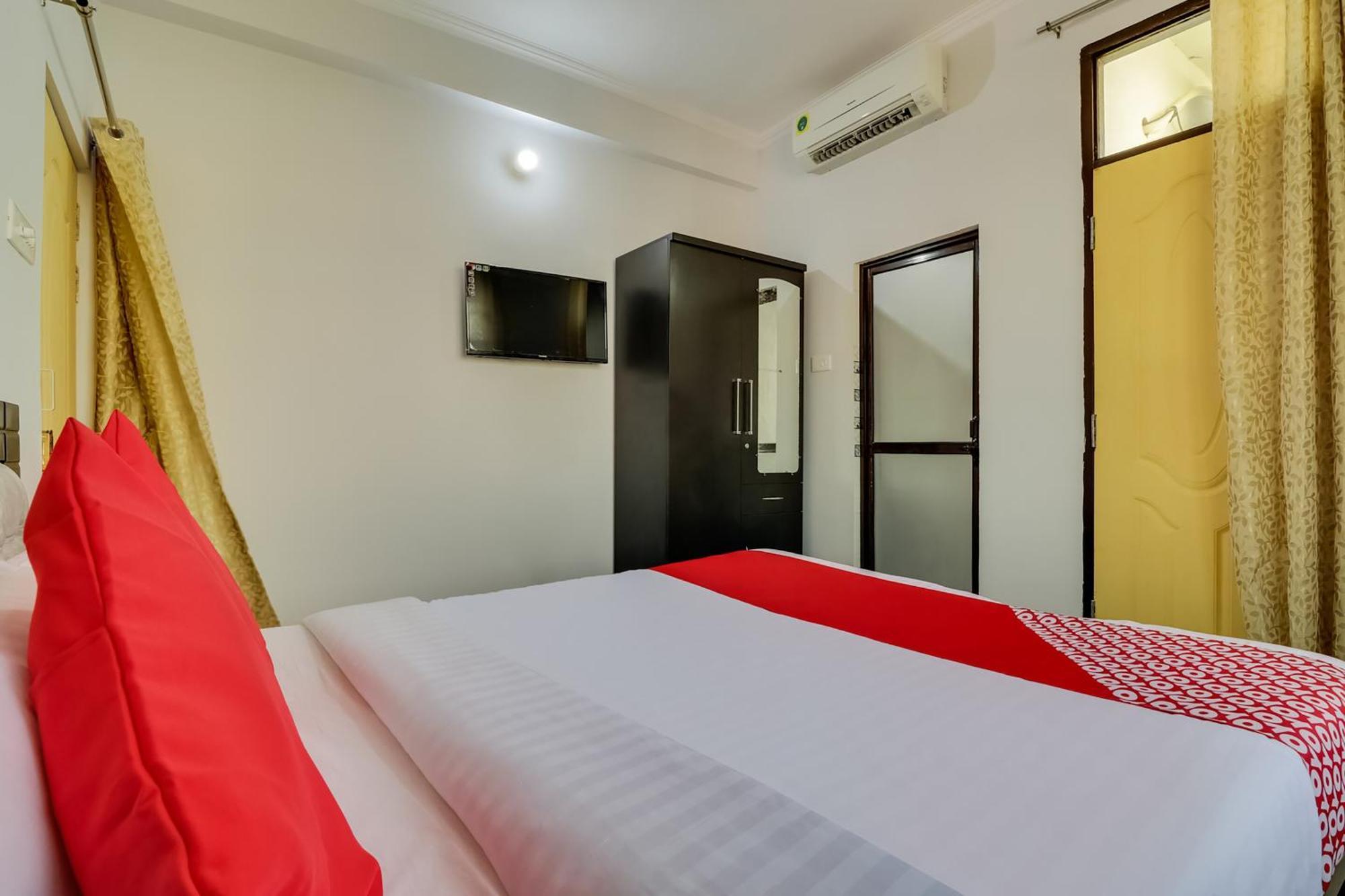 Hotel O Vgs Chinhat Экстерьер фото