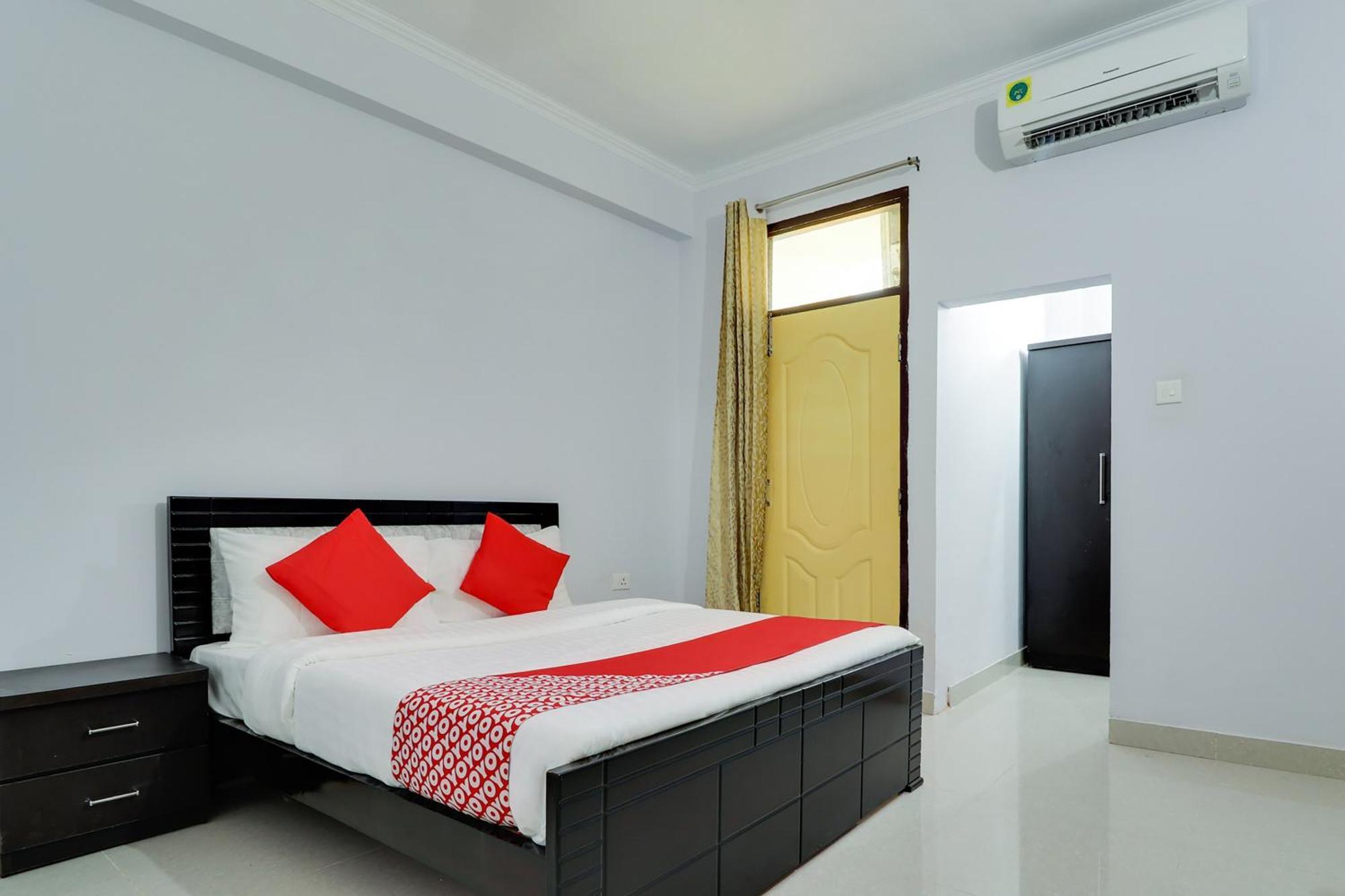 Hotel O Vgs Chinhat Экстерьер фото