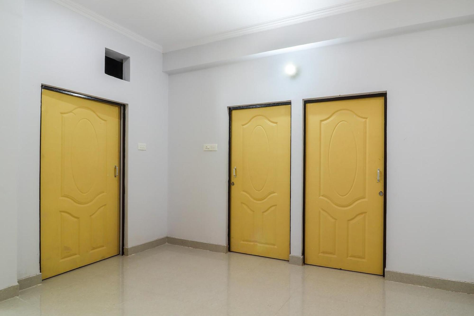 Hotel O Vgs Chinhat Экстерьер фото