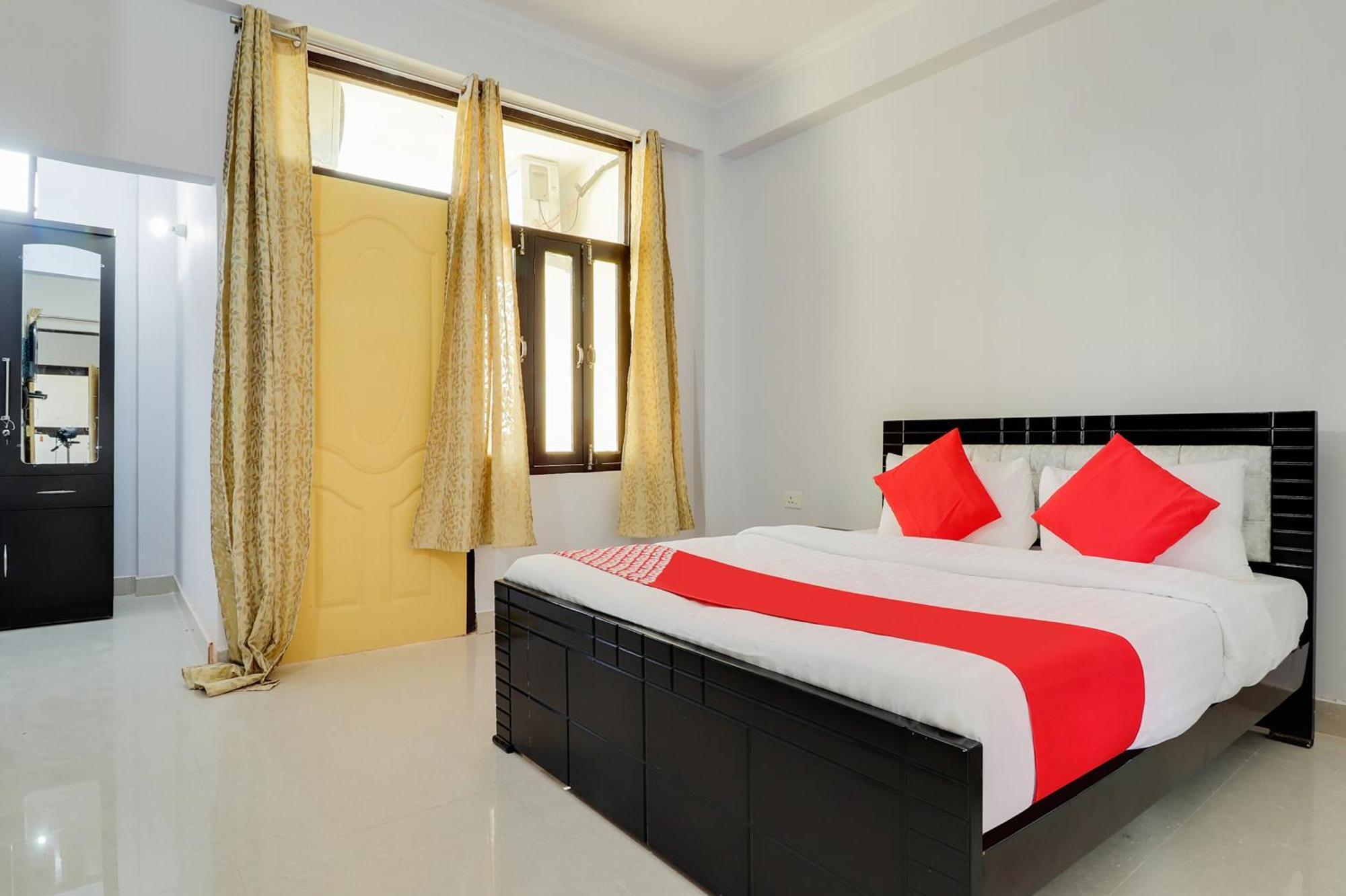 Hotel O Vgs Chinhat Экстерьер фото